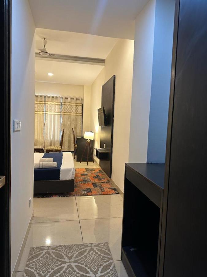 Jb Residency Zirakpur !! Top Rated & Most Awarded Property In Zirakpur Hotel Eksteriør billede