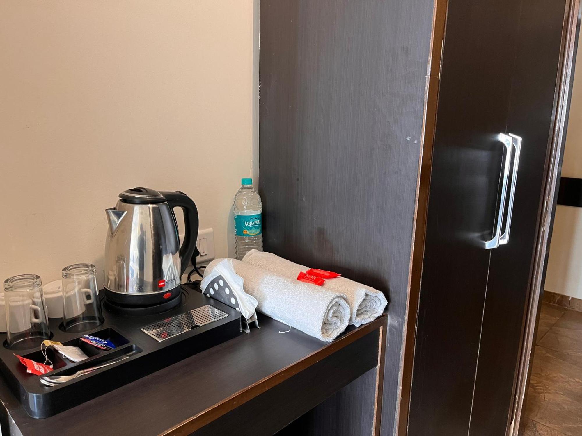 Jb Residency Zirakpur !! Top Rated & Most Awarded Property In Zirakpur Hotel Eksteriør billede