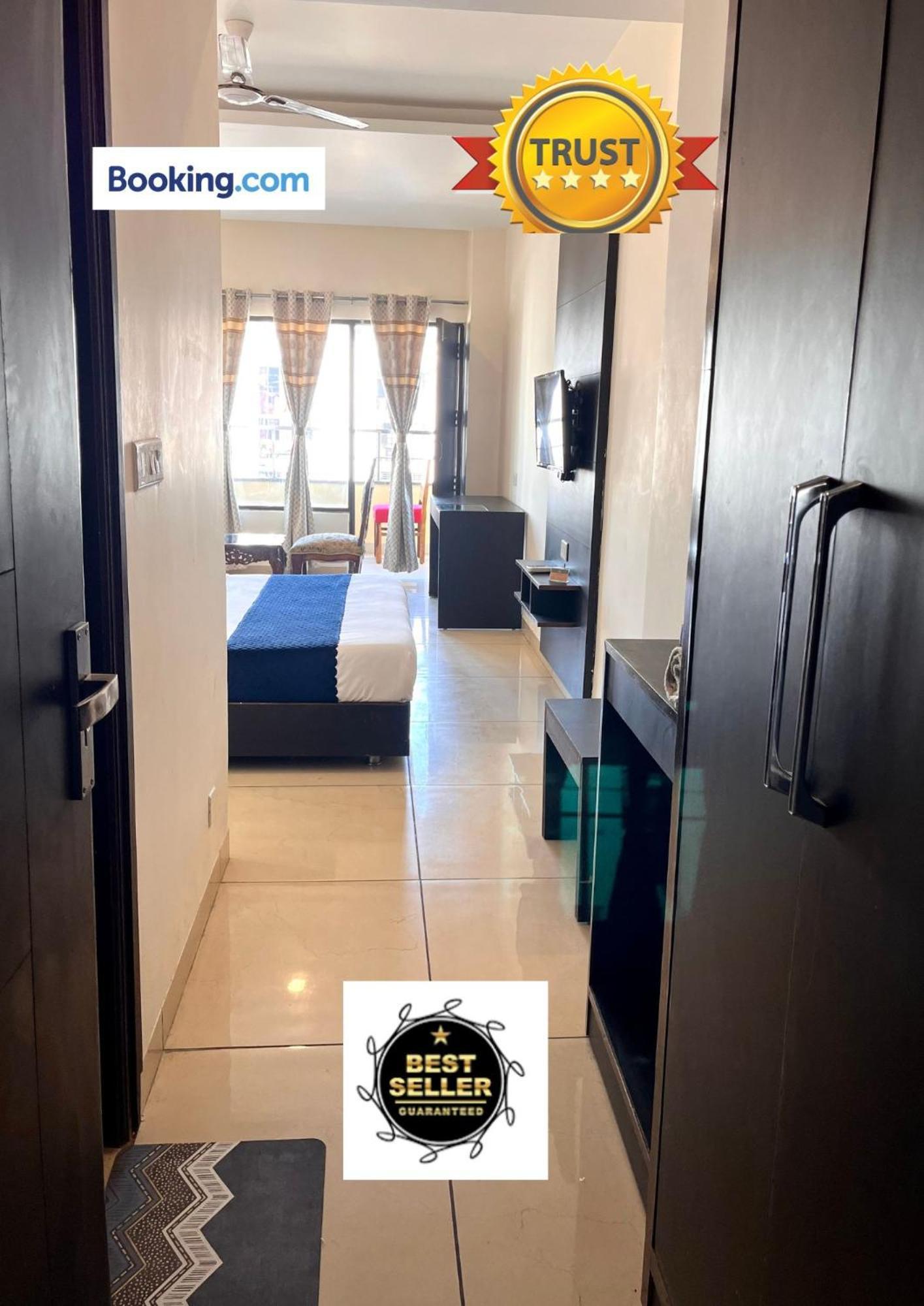 Jb Residency Zirakpur !! Top Rated & Most Awarded Property In Zirakpur Hotel Eksteriør billede